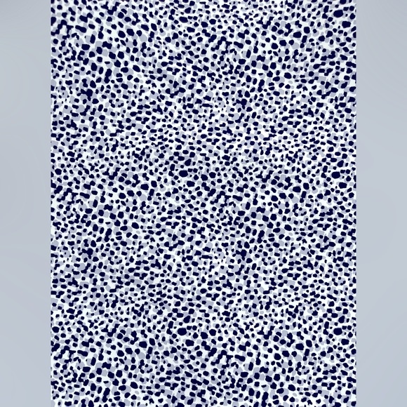 Black and white workout tank - Picture 3 of 3